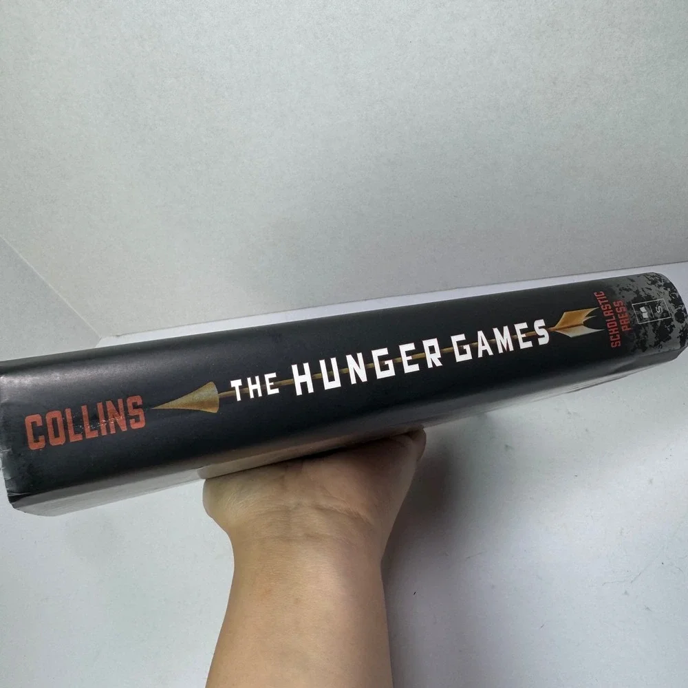 The Hunger Games Suzanne Collins Hardcover Book Scholastic Press‎ First Edition